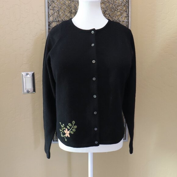 J. Jill Black Embroidered Folk Floral Embellishment Button Up Cardigan - Picture 1 of 4